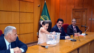 ننشر أسماء الفائزين في قرعة حج الجمعيات الأهلية في القليوببة (صور)