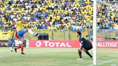 عاجل.. مفاجآت نارية في تشكيل الأهلي أمام صن داونز 