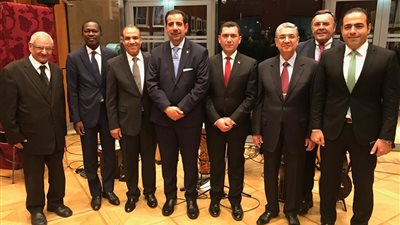 سفير مصر في برلين يستعرض الإنجازات المصرية بحضور وزير الكهرباء