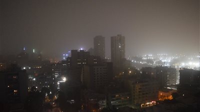 بعد هبوب رياح محملة بالأتربة.. نصائح عاجلة للمواطنين (صور)