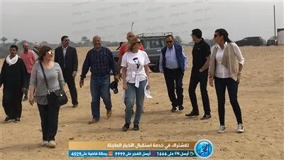 شاهد.. 70 صورة من زيارة وزير الآثار والسفراء والفنانة يسرا لمنطقة سقارة الأثرية 