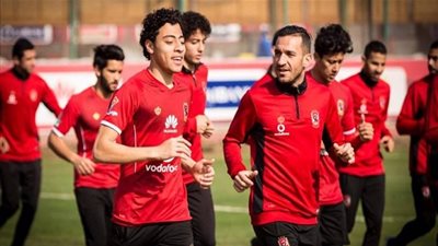 لاعب الأهلي السابق يكشف من الأفضل: جلبرتو أم علي معلول