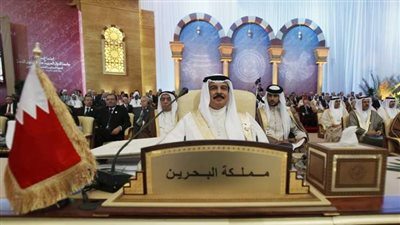 أبراج الكويت تتزين بعلم السودان.. والبحرين تتضامن مع المجلس الانتقالي