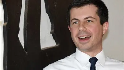 رئيس بلدية مثلي يعلن ترشحه للانتخابات الرئاسية الأمريكية