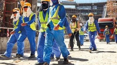 تستر قطر على وفاة 1200 عامل