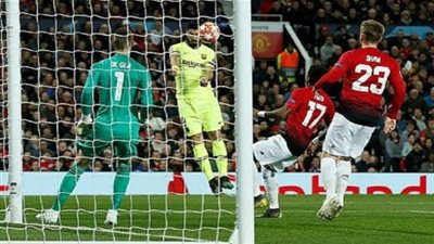 قائمة مانشستر يونايتد لمباراة برشلونة