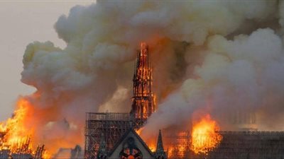 النيران استمرت 5 ساعات.. لماذا كان من الصعب إخماد حريق كاتدرائية نوتردام؟