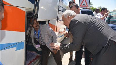 في الوادي الجديد.. تدشين 4 أتوبيسات تعرض أفلاما وتحتوي على دورات مياه (صور)