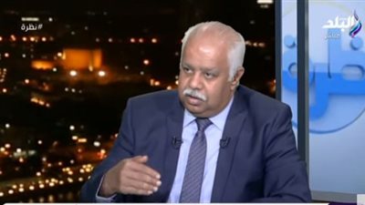 حمدي رزق: من يتناسى دور القوات المسلحة في الحفاظ على مدنية الدولة عنده زهايمر