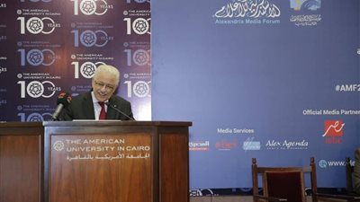 وزير التعليم: التربية الإعلامية ضمن المناهج قريبا 