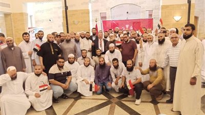 برلماني عن حزب النور يُدلي بصوته في استفتاء التعديلات الدستورية بالسعودية (صور)