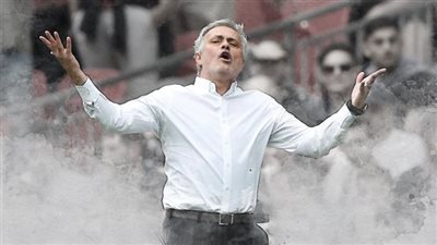 مورينيو يكشف عن صاحب الكرة الذهبية هذا العام 