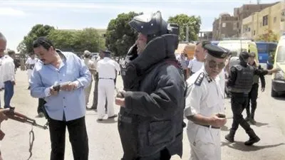 خبراء المفرقعات يمشطون جميع اللجان استعدادا لانطلاق ماراثون الاستفتاء على الدستور بقنا