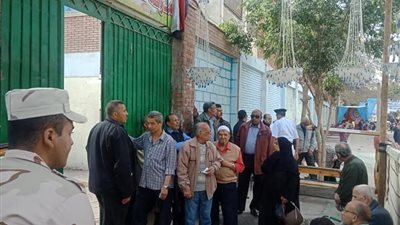 فتح اللجان أمام المواطنين في إمبابة بالاستفتاء على التعديلات الدستورية