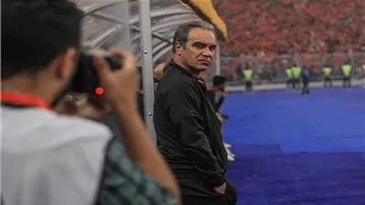 أزمة في الأهلي بسبب لاسارتي