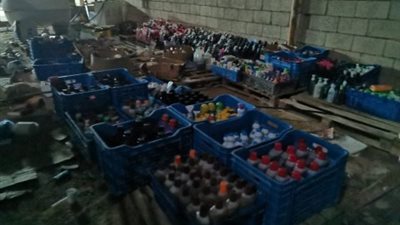 إتلاف 7 أطنان من المواد الغذائية والصحية الفاسدة بالقصيم