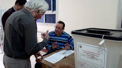 تزايد إقبال المواطنين في طنطا.. وقاضي يؤكد: كبار السن يتصدرون المشهد (صور) 