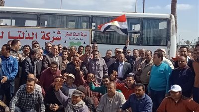 العاملين بالدلتا للسكر يشاركون بالاستفتاء على التعديلات الدستورية  