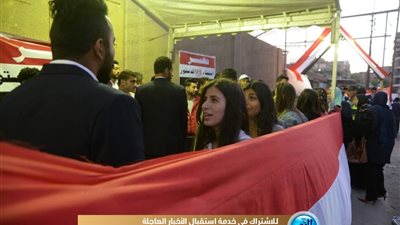 استمرار توافد المواطنين علي مدرسة الليسية في الساعات الاخيرة من اليوم الاول للتصويت