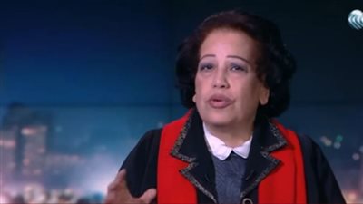 هدى زكريا: الشعب المصري قادر على التغيير ولا يقبل البقاء