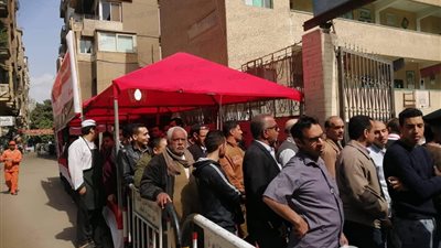 في اليوم الثاني.. طوابير على اللجان الانتخابية بالزمالك اللاستفتاء على الدستور