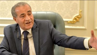 أكثر من 200 فرع.. وزير التموين يفتتح 