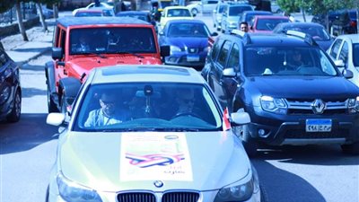 مسيرة بالسيارات تجوب شوارع المقطم لحث المواطنين على المشاركة في الاستفتاء