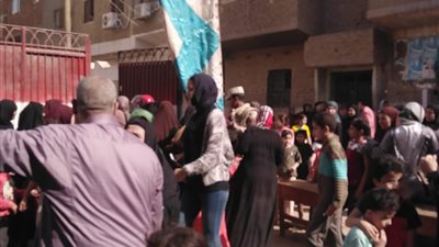 إقبال كثيف بلجان الاستفتاء بكفر شكر في ثاني أيام الإستفتاء (صور)