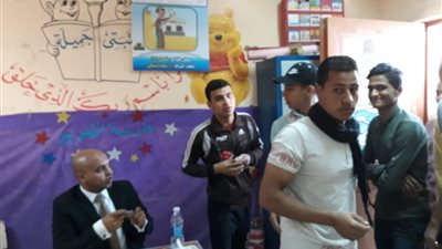 تزايد كبير في أعداد الناخبين من السيدات والشباب بلجنتي التحرير و6 أكتوبر بالفيوم (صور)