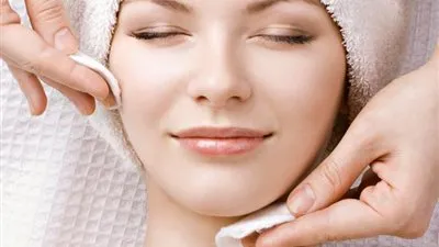 أفضل علاج للتخلص من المسام الواسعة 