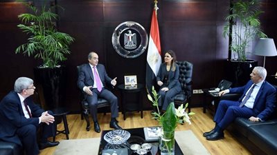 سحر نصر: 400 مليون دولار قيمة الاستثمارات القبرصية في مصر  