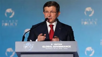 أحمد داود أوغلو ينتقد أردوغان.. 