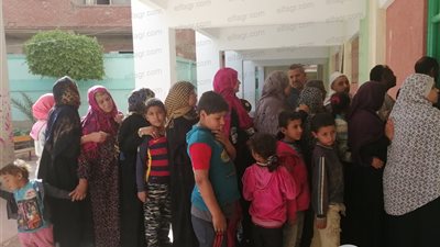 كثافة تصويتية على لجان النخاس بالشرقية 