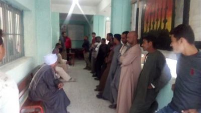 تزايد الإقبال على لجان سفاجا قبل الساعات الأخيرة قبل غلق اللجان (صور) 