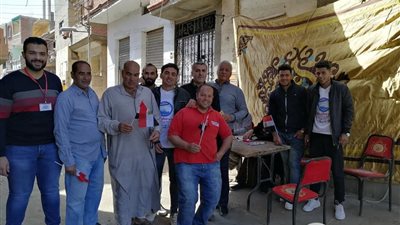 توافد شباب قرية السلامون بالشرقية للمشاركة بالاستفتاء على التعديلات الدستورية