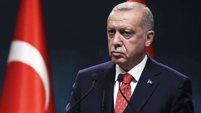 صحفي تركي: أردوغان يستخدم موارد إسطنبول لتمويل عملياته السرية