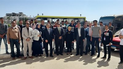 حشود غفيرة لمنتسبي جامعة الفيوم للأدلاء باصواتهم في الاستفتاء على التعديلات الدستورية (صور)