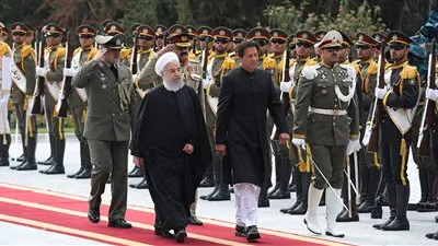 باكستان وإيران تطالبان بتنفيذ بنود الاتفاق النووي