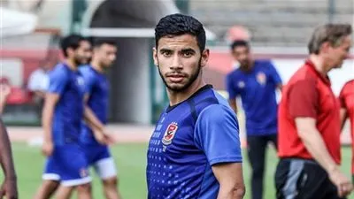 جلسة خاصة بين لاسارتي وناصر ماهر في مران الأهلي