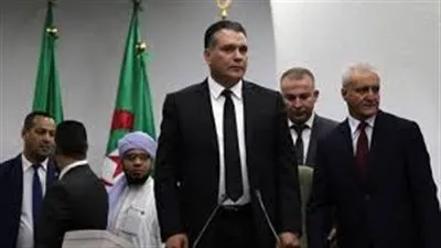 تأجيل اجتماع اللجنة المركزية لجبهة التحرير في الجزائر