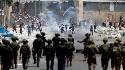 إصابة 27 فلسطييناً في مواجهات مع الاحتلال بنابلس
