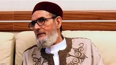 مفتي ليبيا المعزول يحرم الحج والعمرة 