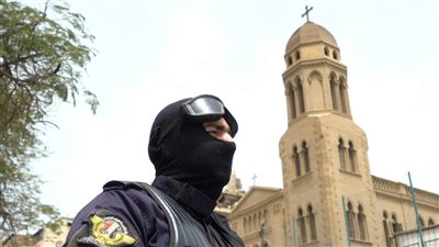 انتشار أمني مكثف بالشوارع والميادين ودور العبادة لتأمين احتفالات أعياد القيامة 