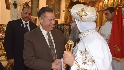 محافظ بني سويف يشهد قداس عيد القيامة بمطرانية ببا