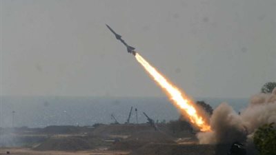 صاروخ حوثي يقتل امرأة وأطفالها الخمسة جنوب تعز