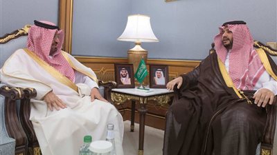 الأمير تركي بن محمد بن فهد يستعرض العلاقات مع البحرين 