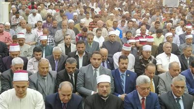 وزير الأوقاف يفتتح مسجد 