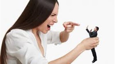 بطرق فكاهية.. نشطاء إماراتيون يعلقون على هشتاج #اتق_شر_الانثى_اذا