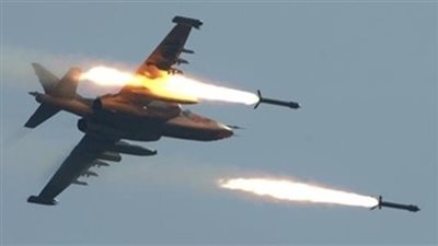 مقاتلات التحالف تستهدف مواقع الحوثي في قاعدة الديلمي