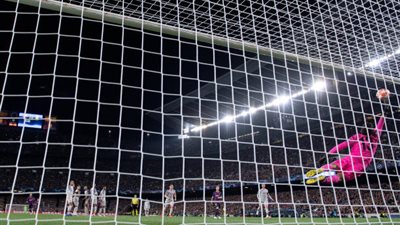 رد فعل مثير من ميسي عن الهدف الثالث له في شباك ليفربول